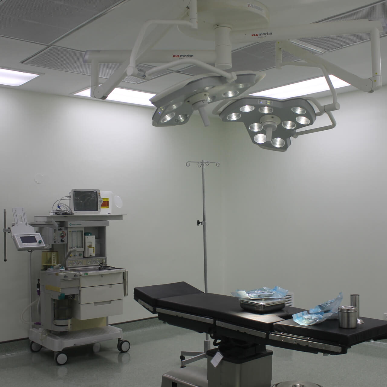 DELIVERY ROOM